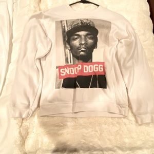 Snoop Dogg sweater